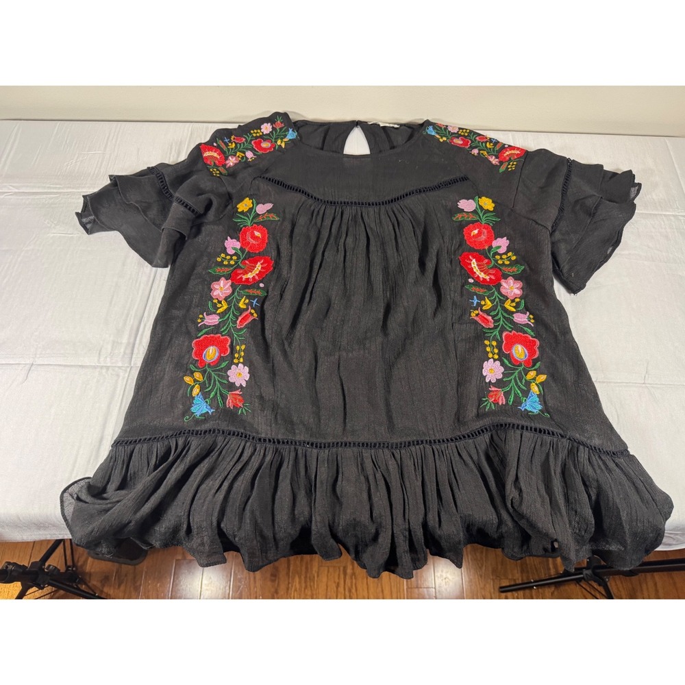 Umgee Black Floral Embroidered Boho Peasant Top Ruffle Sleeve Babydoll Blouse M